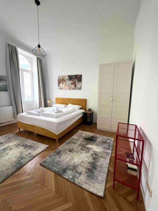 Apartment Authentic 2-bedroom