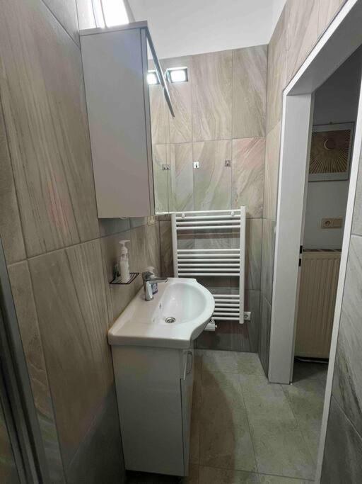 Authentic 2-bedroom Vienna